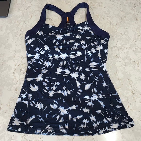 Lucy built in bra tank - Picture 1 of 10